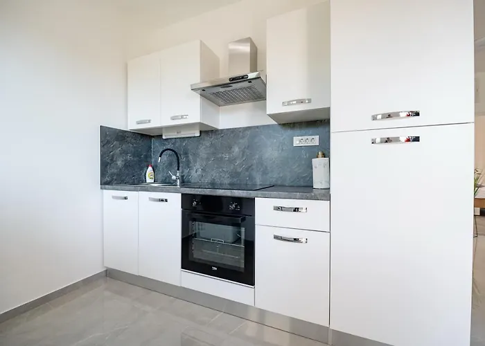 Zora Apartmán Seline